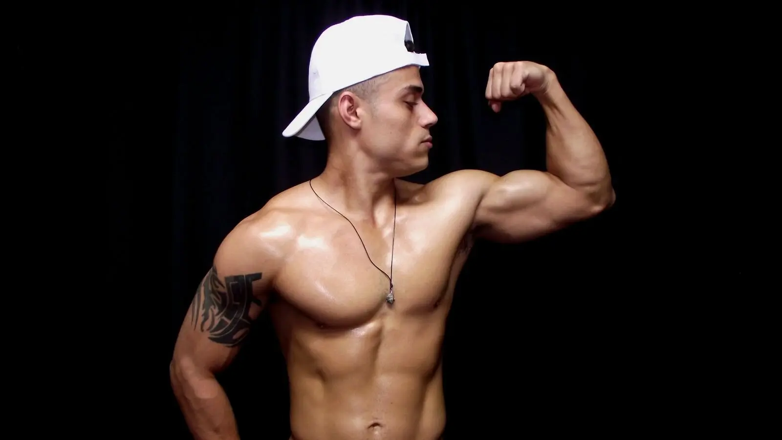 JEYMUSCLE's